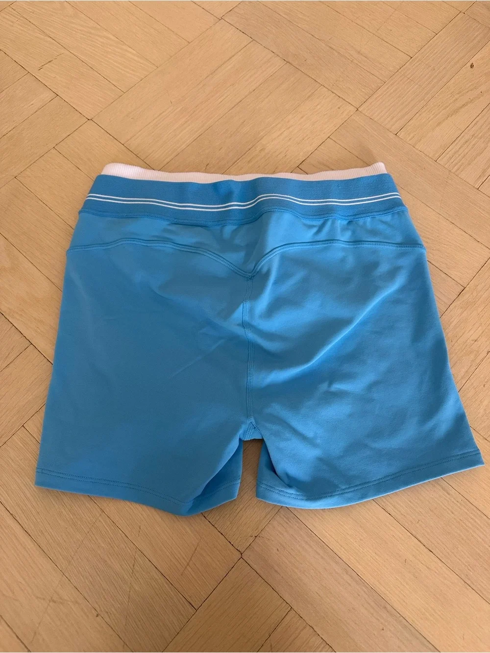 Alo Yoga Airbrush High-Waist Better Together Short Azure Blue / White Medium